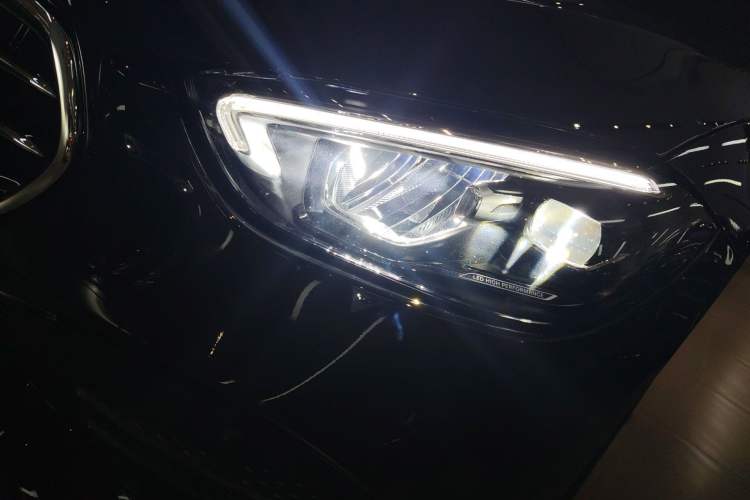 Used Mercedes-Benz C-Class 2025-Year Facelift C 260 L Left Front Headlight