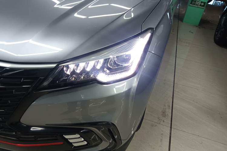 Used Changan CS85 COUPE 2023 1.5T DCT Luxury Version