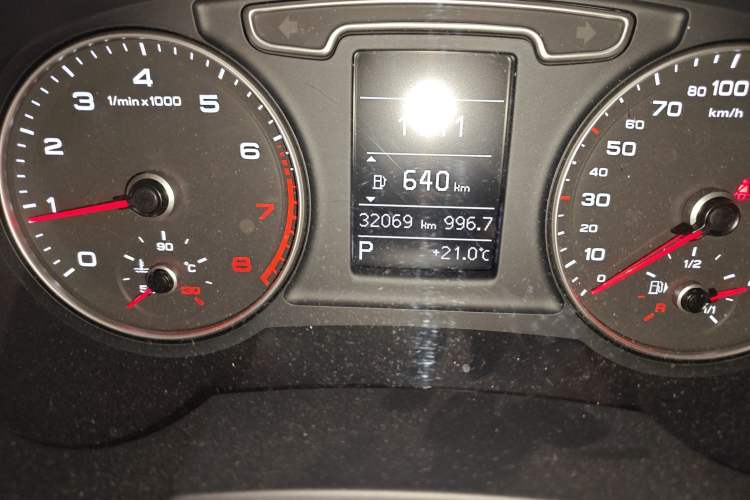 Used Audi Q3 2015 30 TFSI Comfort Model
