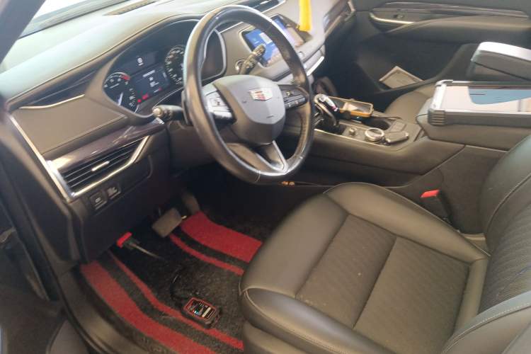 Used Cadillac XT4 2020 Revised Version 28T Two-Wheel Drive Tech Edition Left Front Seat