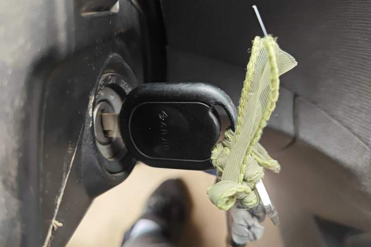 Used Wuling Hongguang 2014 1.5L S Standard Version Vehicle Key