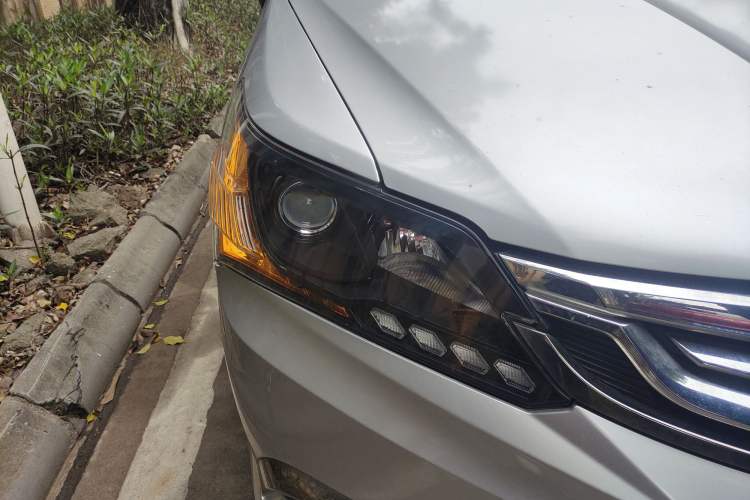 Used Everus S1 2014 1.3L Manual Comfort Edition