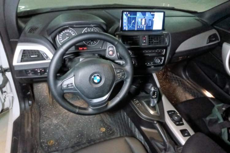 Used BMW 2 Series (Import) 2015 220i Convertible Coupe Leading Model