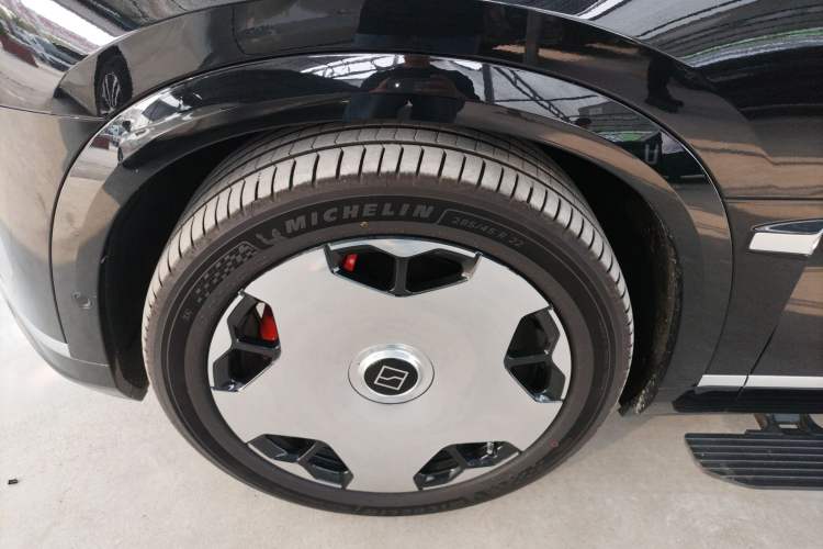 Used Zeekr 9X 2025 Ultra Edition Exterior 4