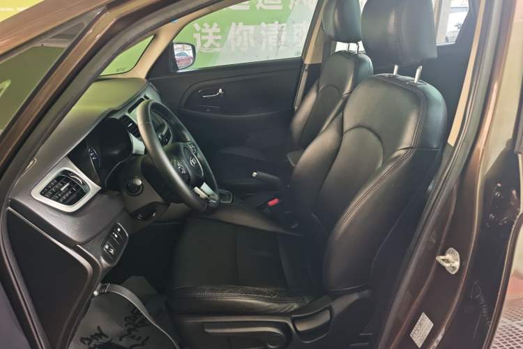 Used Kia Carens 2013 2.0L 7-Seater Automatic Standard Version China IV Standard Left Front Seat