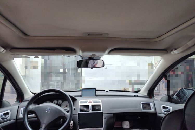 Used Peugeot 307 2013 Hatchback 1.6L Manual Comfort Edition
