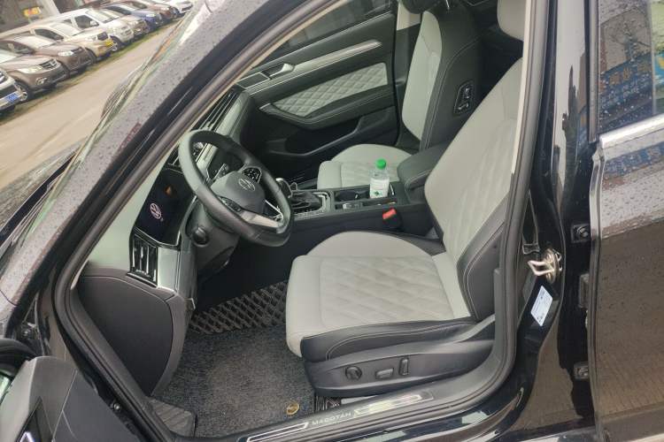 Used Volkswagen Magotan 2023 2 Million Units Limited Edition 280TSI DSG Leading Version