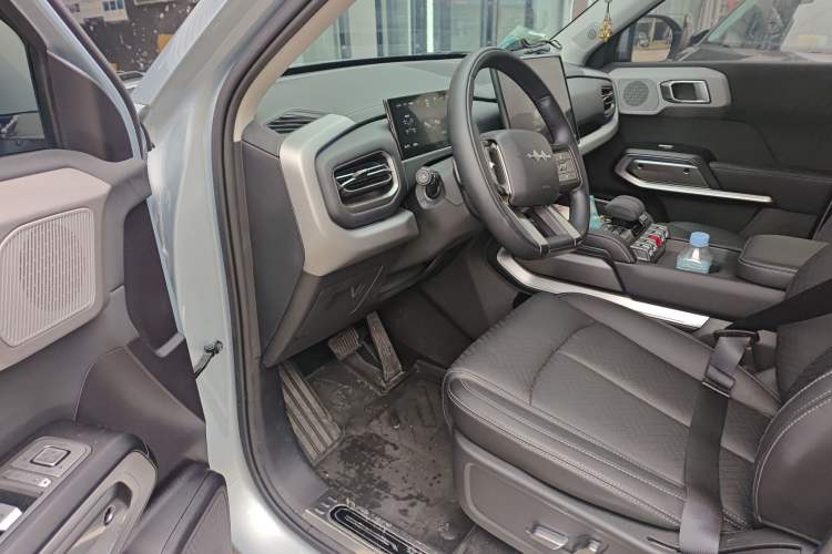 Used Formula Leopard Titanium 3 2025 501 km Range Rear-Wheel Drive Intelligent Driving Max Edition Driver Seat