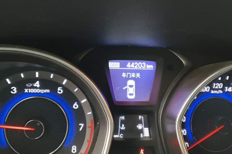 Used Hyundai Elantra (5th Generation / Langdong) 2016 1.6L Manual Luxury Model
