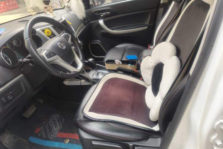 Used CHANGAN CS35 2015 1.6L Automatic Prestige Model China IV Standard
