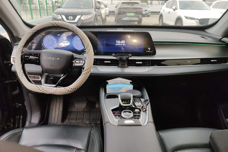 Used Chery Tiggo 8 PRO 2024 Champion Edition 290T Two-Wheel Drive Shining Version 5 Seats