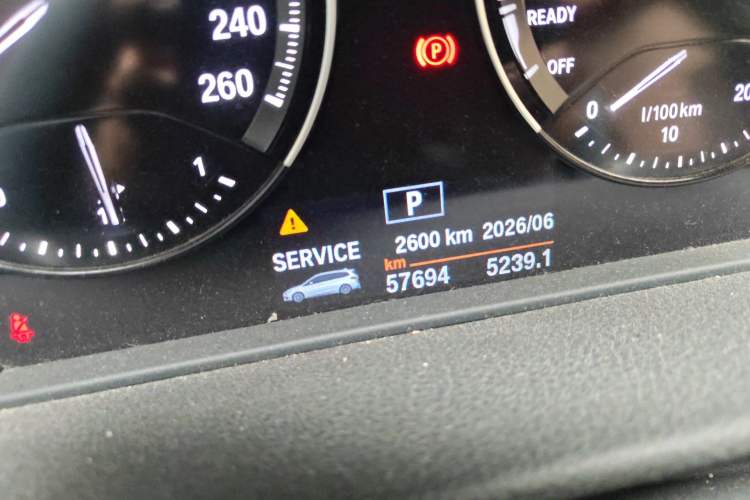 Used BMW 2 Series Gran Tourer 2019 220i Leading Model Odometer Close Up