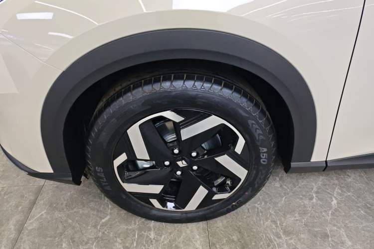 Used Baojun Yunhai 2026 Model 500km Pure Electric Standard Edition
