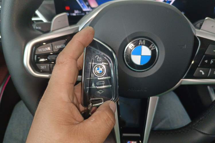 Used BMW 3 Series 2025 325Li M Sport Package Vehicle Key
