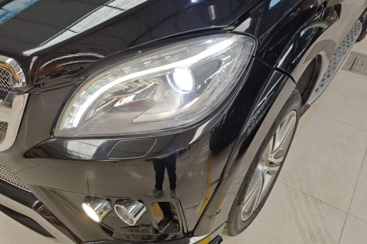 Used Mercedes-Benz M-Class 2014 ML 400 4MATIC Luxury Model