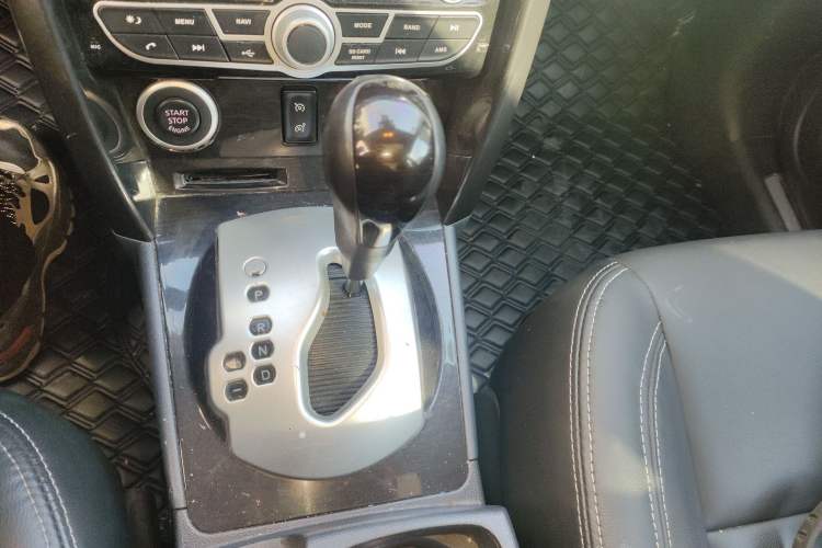 Used Renault Koleos 2013 2.5L Two-Wheel Drive Comfort Edition