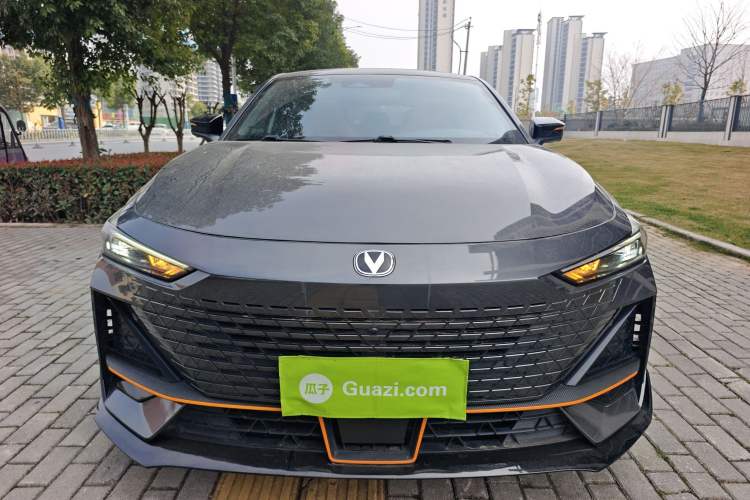 Used CHANGAN UNI-V 2023 1.5T Sport Edition
