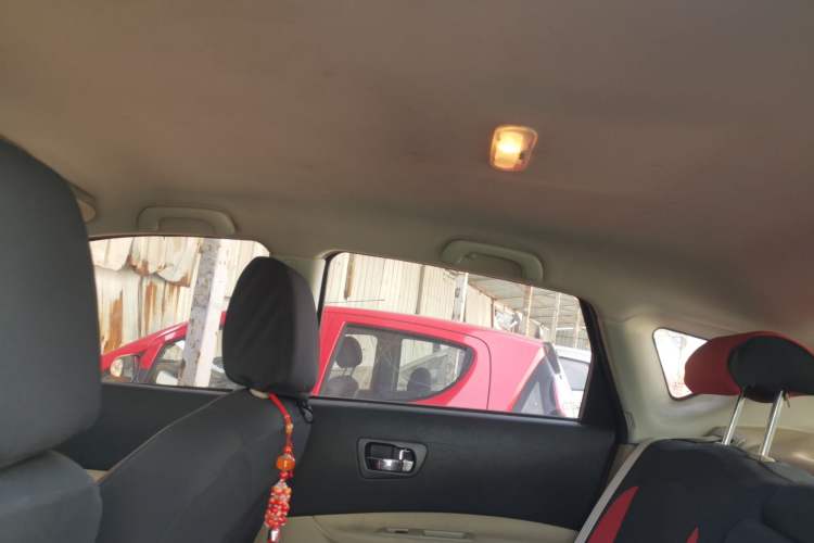 Used Nissan Qashqai 2011 2.0 XL Fire 6MT 2WD Headliner