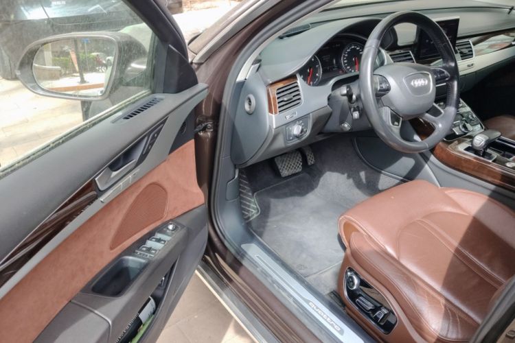 Used Audi A8 2014 A8L 45 TFSI quattro Comfort model
