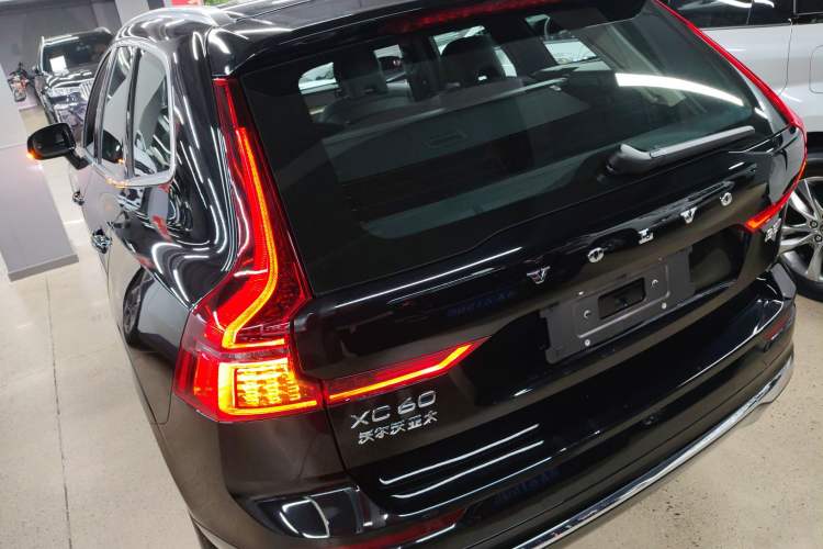 Used Volvo XC60 2026 B5 4x4 Smart Luxury Edition