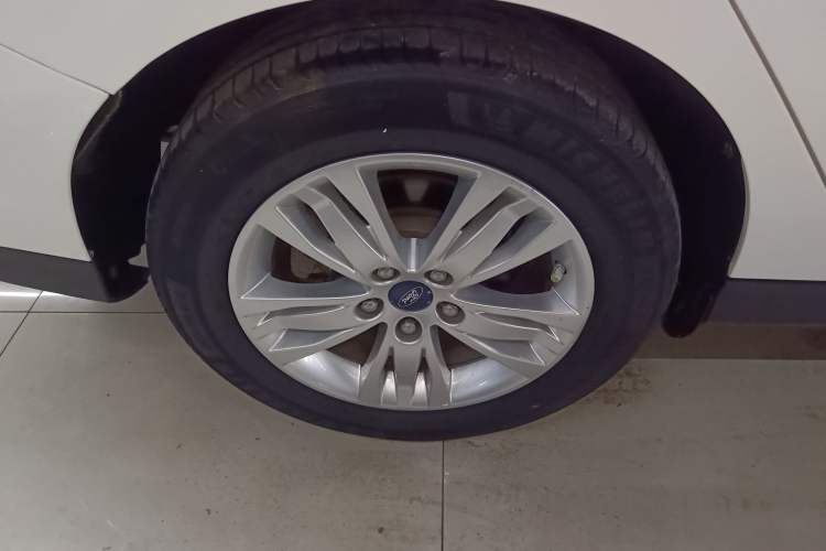 Used Ford Focus 2012 Sedan 1.6L Automatic Comfort Model