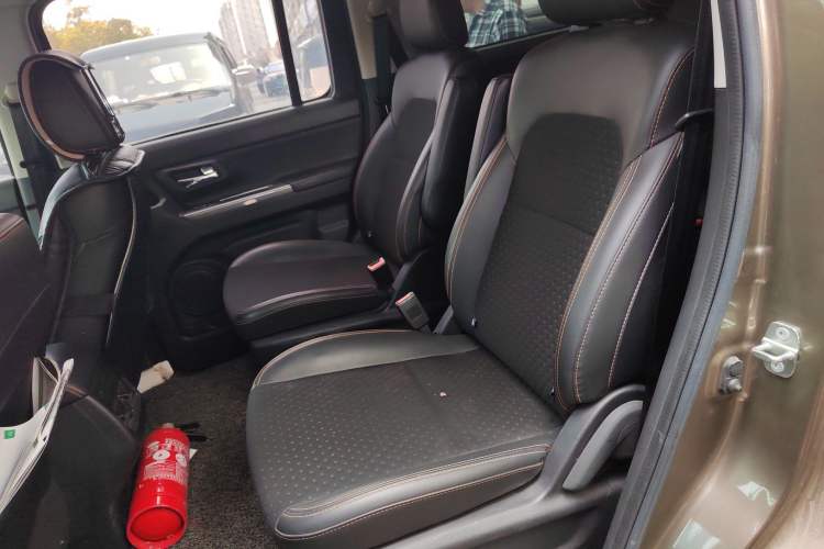 Used CHANGAN OSHAN X70A 2018 1.5L Manual Luxury Model
