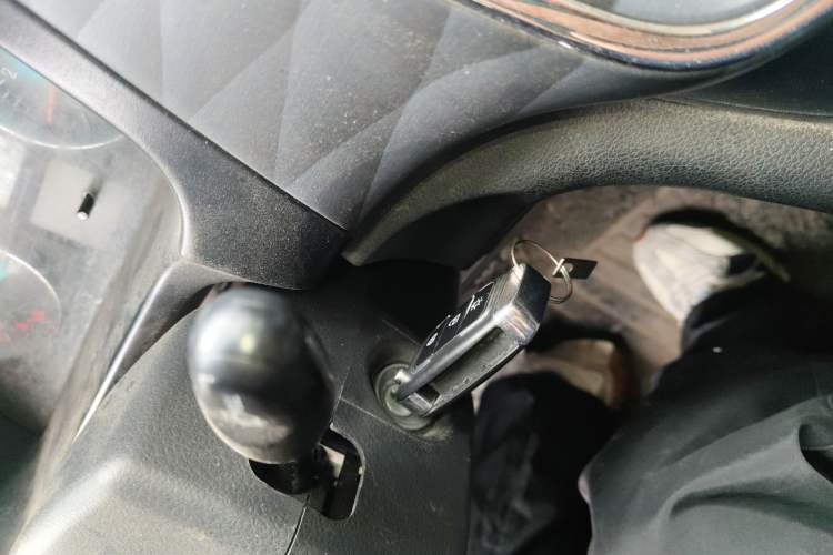 Used Jinbei Gold Hiace 2021 1.5L Passenger Van Travel Lion 6-Seater Vehicle Key