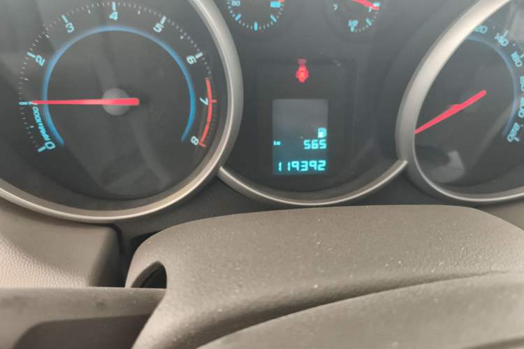 Used Chevrolet Cruze 2013 1.6L SL Sunroof Edition MT
