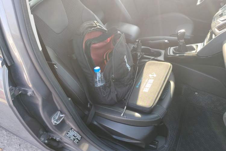 Used Ford Focus 2012 Sedan 1.6L Manual Fashion Edition Right Front Seat