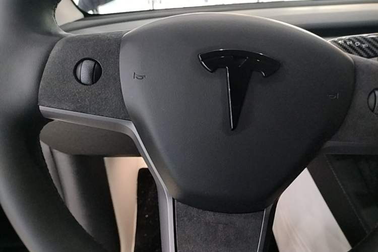 Used Tesla Model Y 2024 Rear-Wheel-Drive Version