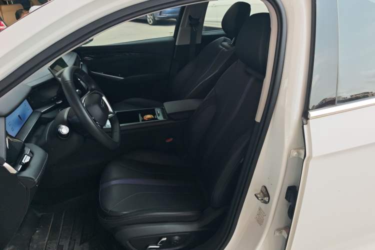 Used Geely Auto Preface 2024 Zhiqing 1.5TD Galaxy Edition Left Front Seat