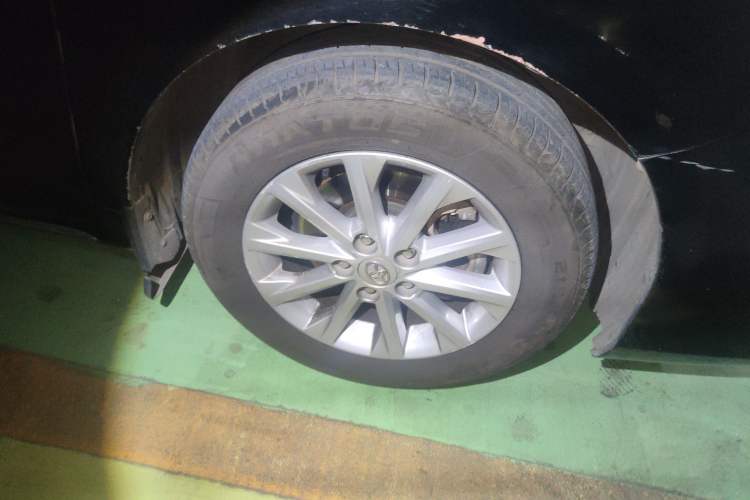 Used Toyota Camry 2013 2.0G Comfort Edition Right Front Wheel Hub