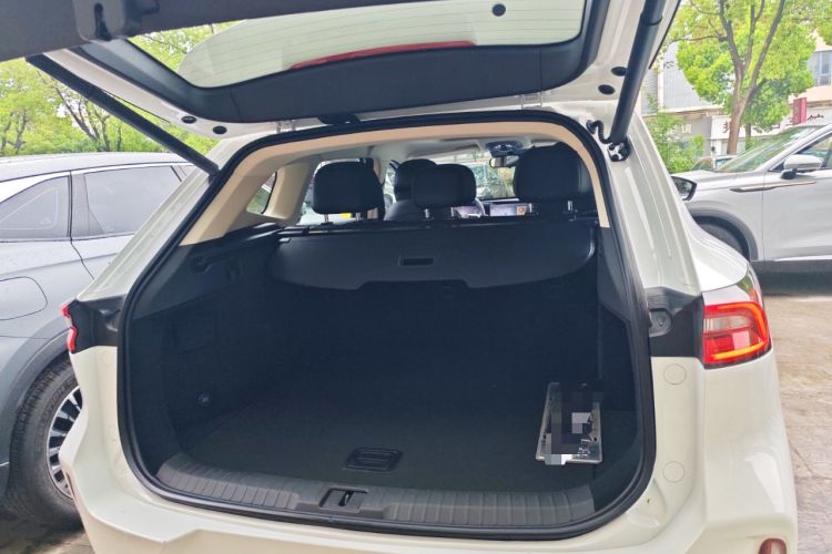 Used EXEED Lingyun 2025 300T Two-Wheel Drive Starry Edition Trunk