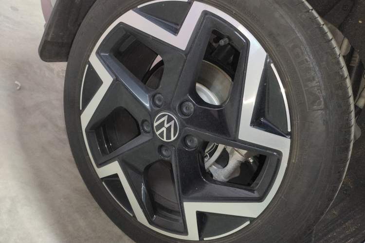 Used Volkswagen Golf 2025 300TSI R-Line
