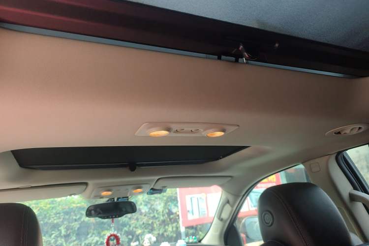 Used Buick Enclave 2014 3.6L Two-Wheel Drive Elite Comfort Version
