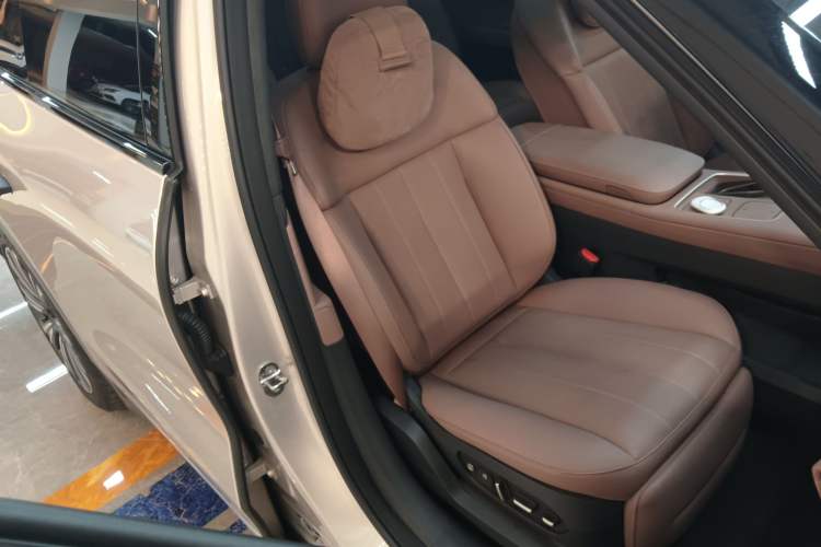 Used Nio ES8 2024 75 kWh
