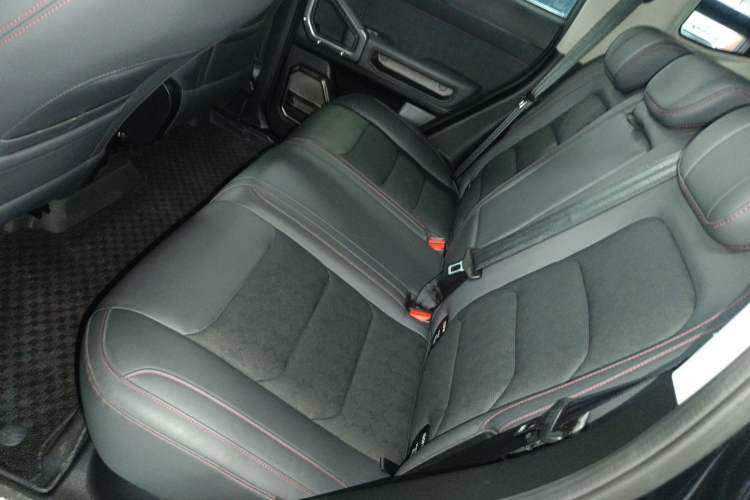 Used JETOUR Traveler 2023 2.0T Four-Wheel Drive Conqueror Left Rear Seat