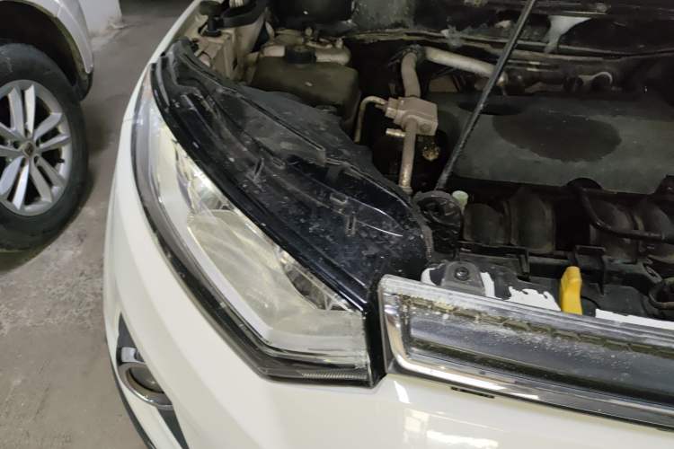 Used Ford EcoSport 2013 1.5L Manual Luxury Model Right Front Headlight