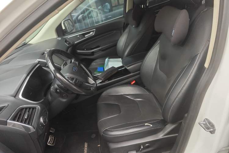 Used Ford Edge 2015 2.0T GTDi Four-Wheel Drive Prestige Model