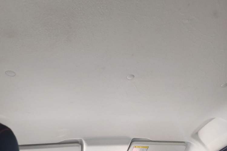 Used CHANGAN Benni 2015 1.4L IMT Luxury Model China V Standard
