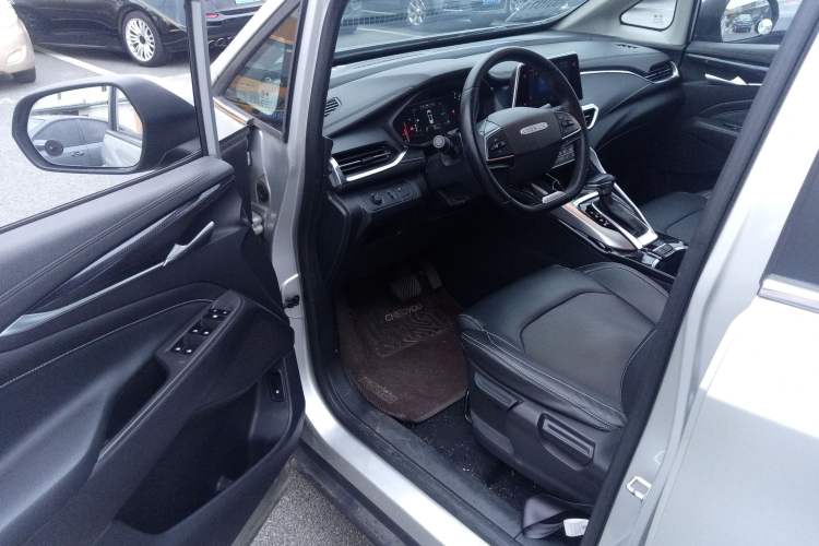 Used SAIC MAXUS G50 2019 1.5T Automatic Elite Edition China VI Standard
