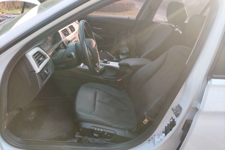 Used BMW 3 Series 2015 320i Luxury Line Stylish Edition