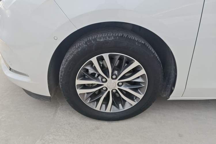 Used Buick GL8 2022 ES Landtrek 653T Luxury Edition
