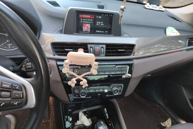 Used BMW X1 2018 sDrive18Li Luxury Model Audio And AC Panel