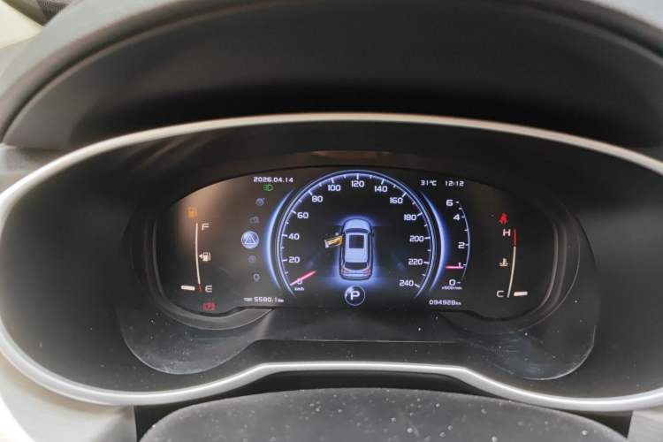 Used Geely Auto Emgrand X7 Sport 2020 1.8TD DCT Two-Wheel Drive Smart Connect 4G-Enabled Version
