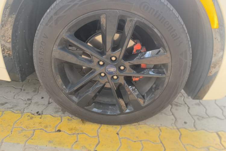 Used Ford EVOS 2022 EcoBoost 245 First Edition Limited Edition Right Front Wheel Hub