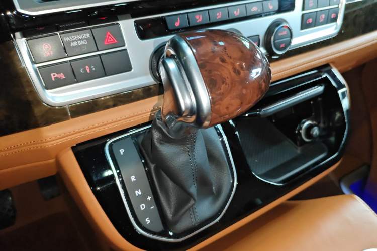 Used Volkswagen Multivan 2019 2.0 TSI 4x4 Prestige Edition 7-Seater
