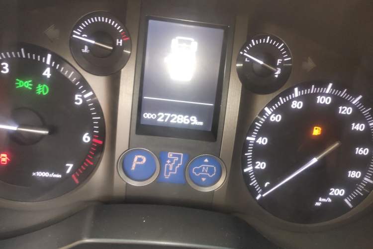 Used Lexus GX 2012 400 Odometer Close Up