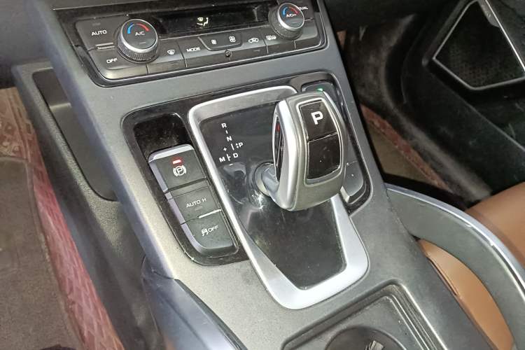 Used Geely Auto Emgrand X7 Sport 2021 1.8TD DCT Two-Wheel Drive Asian Games Edition