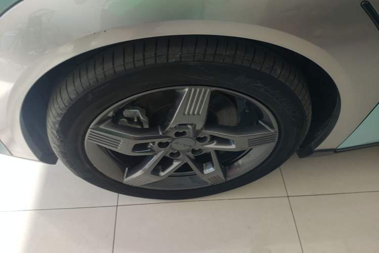 Used AION Y 2022 Plus 70 Tech Edition
